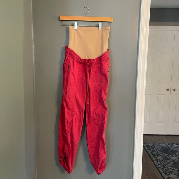 Bundle of Small Maternity Pants - Picture 10 of 11